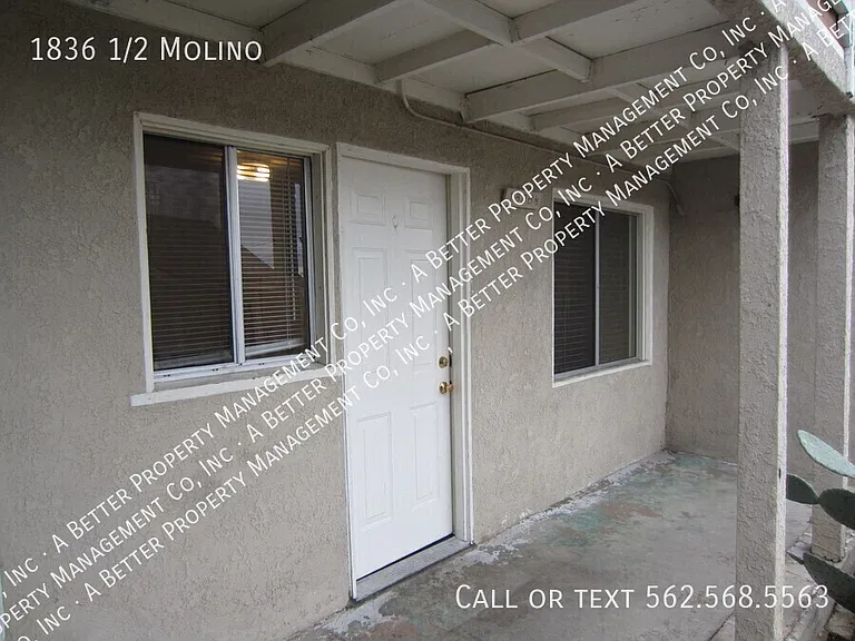 1836 1/2 N Molino Ave — Photo 3
