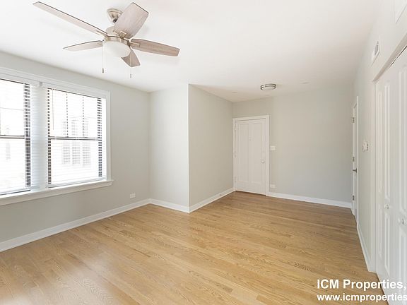 2nd image of 3630 N Marshfield Ave APT 2