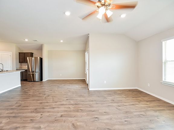 4th image of 3012 Dexter Ct