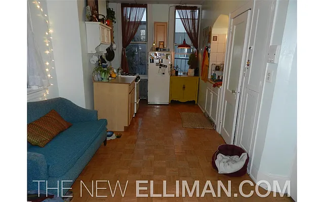 Rented by Douglas Elliman | media 27