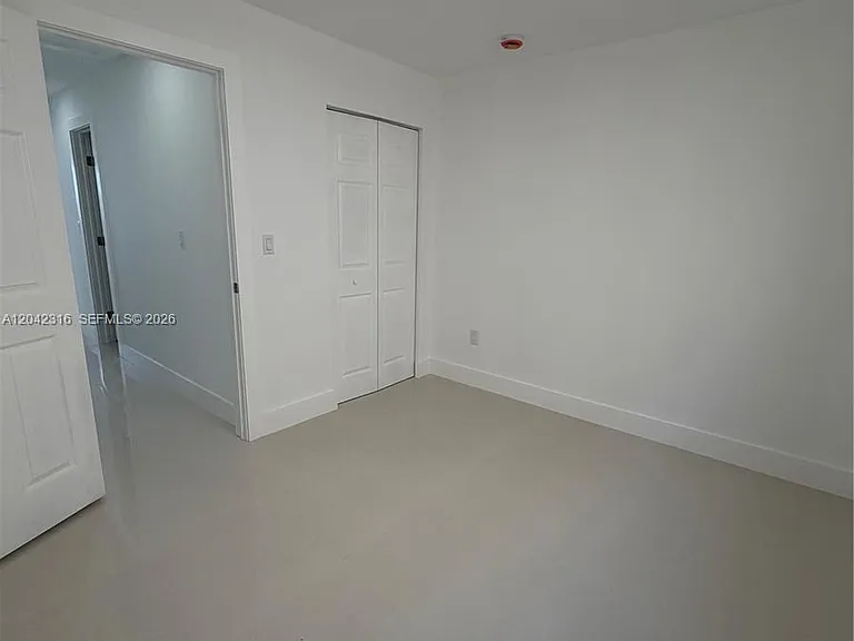 1551 W Okeechobee Rd #9 — Photo 14