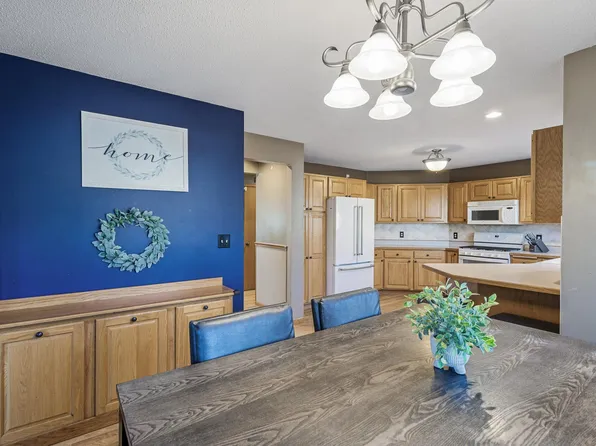 1858 Tierney Dr, Hastings, MN 55033