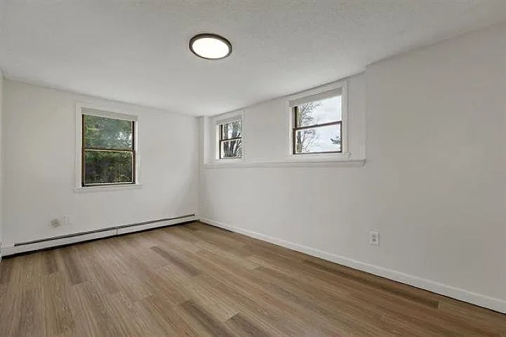 9 Elm St #B — Photo 6