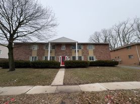 1540 Brooke Park Dr, Toledo OH 43612