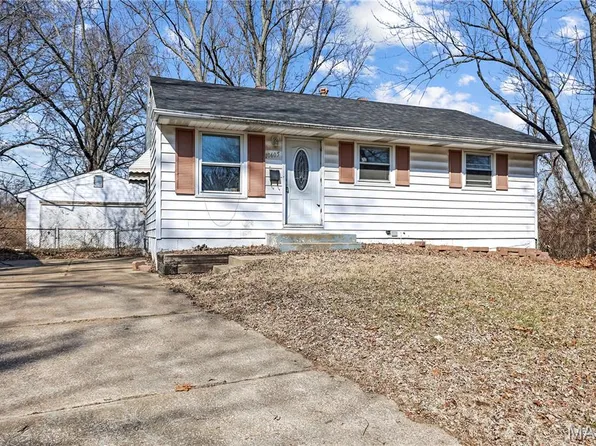 10605 Dunkeld Cir, Saint Louis, MO 63137