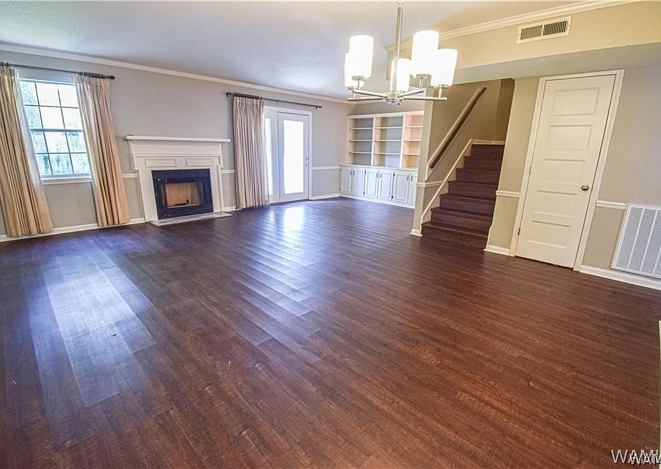 1st image of 1005 Fairfax Dr