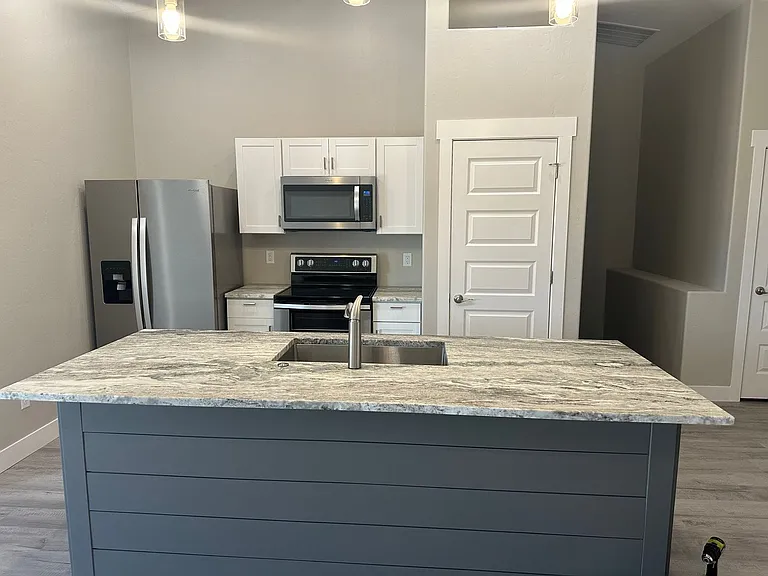 585 N Grand Falls Ct #C — Photo 3