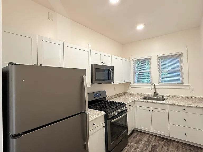 41 Furman Ave #5 — Photo 35