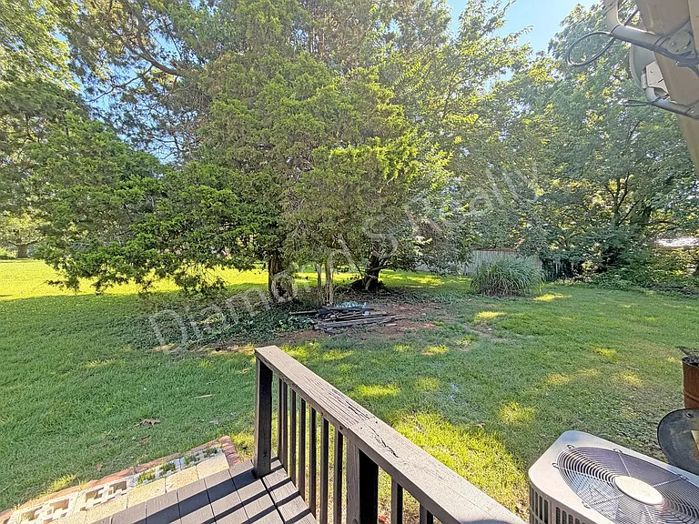 3209 E Gasconade St — Photo 25