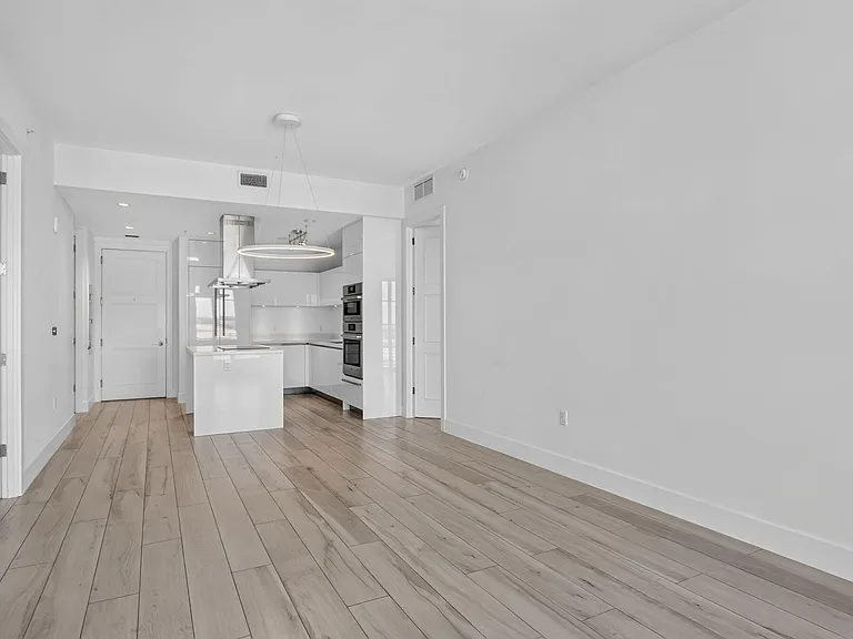 155 E Boca Raton Rd #1019 — Photo 9
