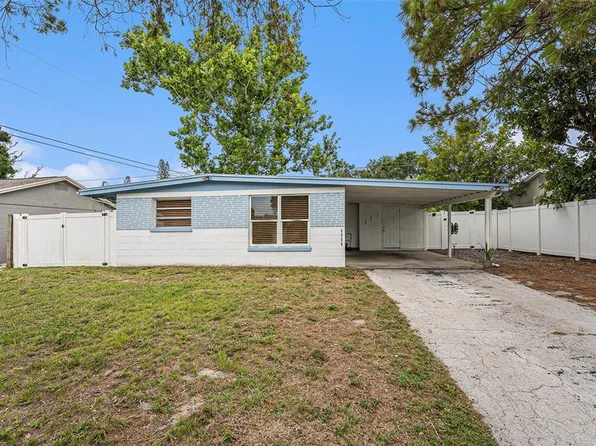 8556 91st Ter, Seminole, FL 33777