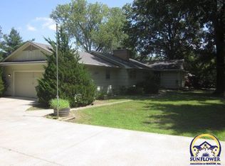 420 NW 48th Ter, Topeka, KS 66617