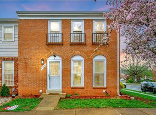 8400 Piney Point Ct, Manassas, VA 20110