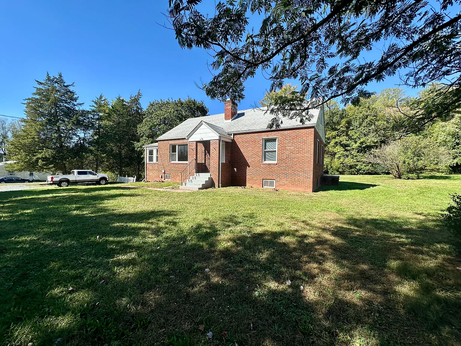 2 bed, 1638 sqft, $1,900 — Photo 3