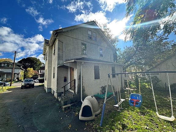 3rd image of 8 Harrison Ave