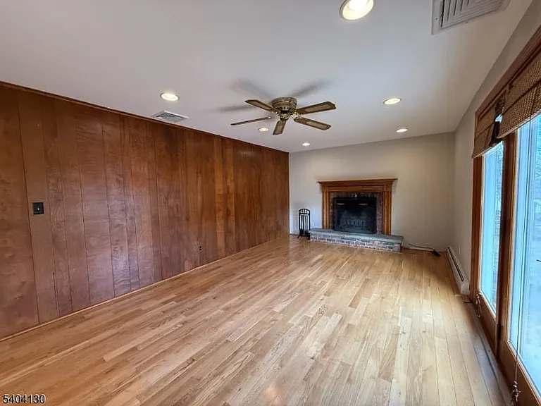 126 Sagamore Dr — Photo 10
