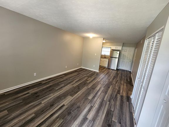 2nd image of 2412 Mount Claire Ave APT 11