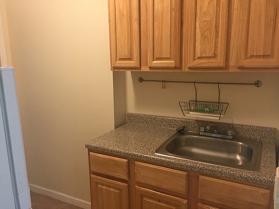 4th image of 232 E 116th St APT 13