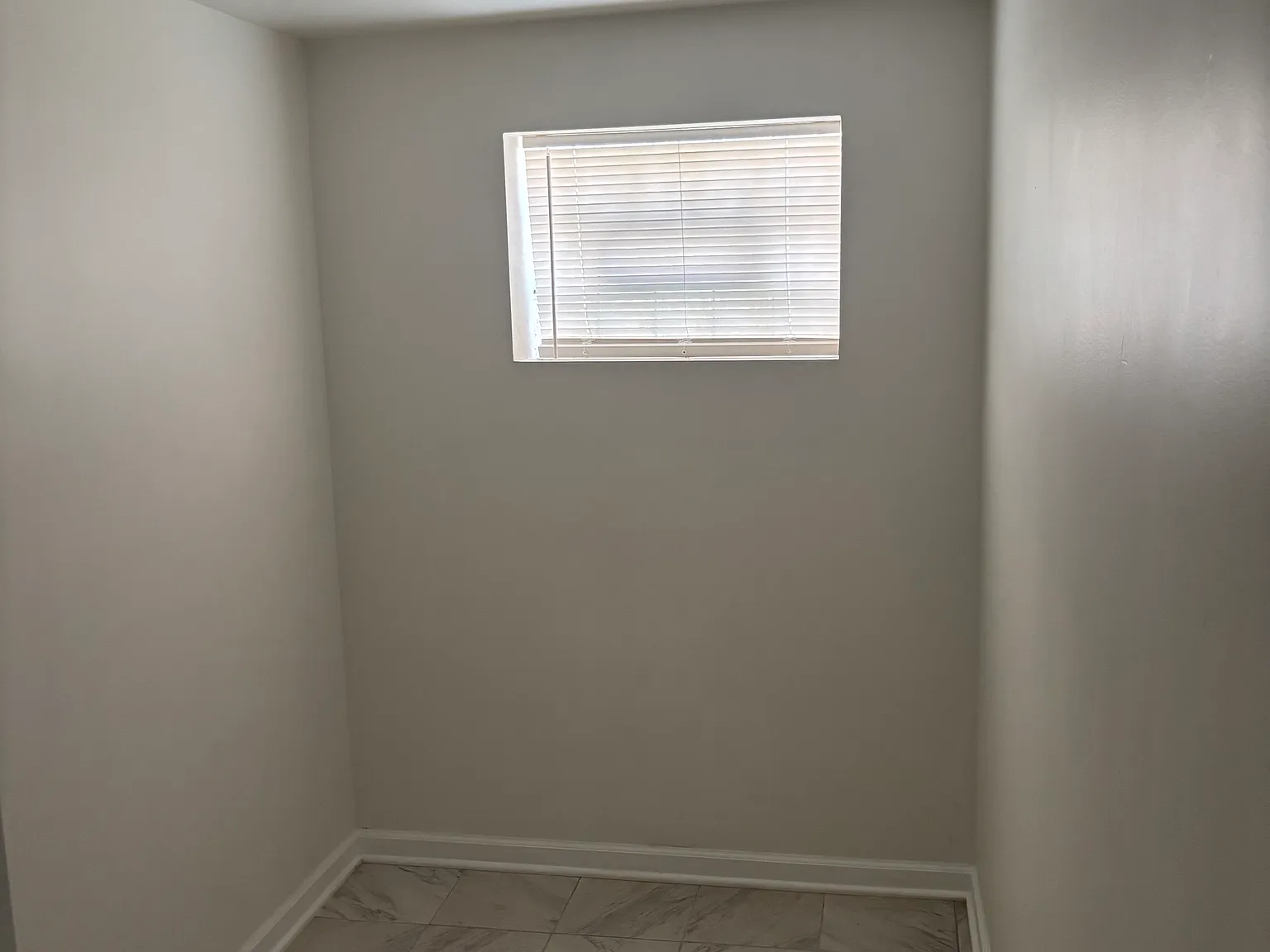 2 bed, 1100 sqft, $1,200 — Photo 4