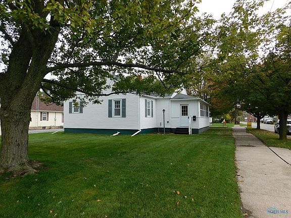 4th image of 321 E Court St