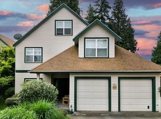 3023 NE 96th St, Seattle, WA 98115