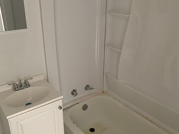 4th image of 5732 Geddes Ave #5732