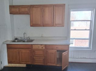 202-204 Blake St APT 3, Lewiston, ME 04240