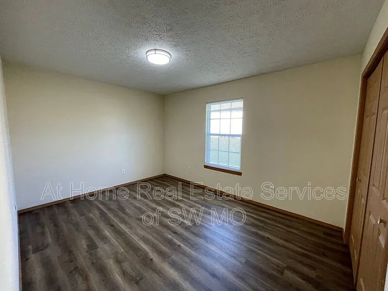 4351 S Farm Road 125 — Photo 8