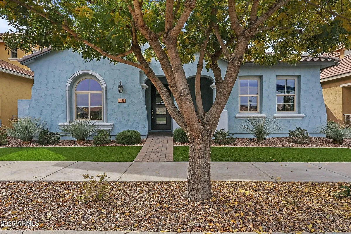 Building Photo - 4451 E Bernice St