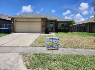 1034 Livermore St, Portland, TX 78374