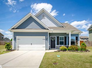 102 Dunsborough Dr, Simpsonville, SC 29680