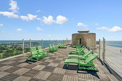 5th image of 3950 N Lakeshore Dr #600