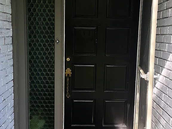 3rd image of 950 Monica Dr