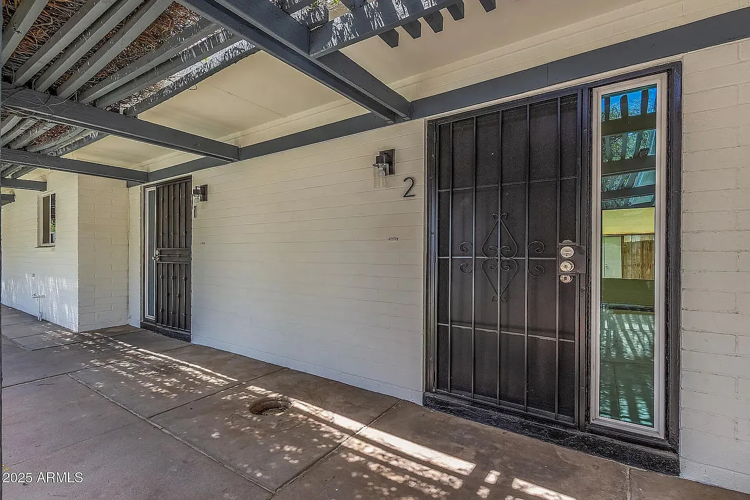 2 bed, 886 sqft, $1,550 — Photo 2