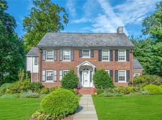 23 Sage Ter, Scarsdale, NY 10583