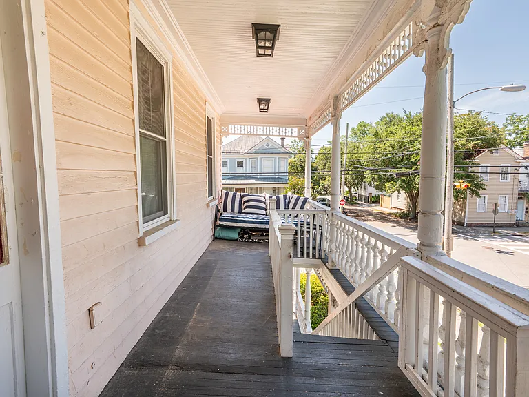 298 Sumter St #B — Photo 6