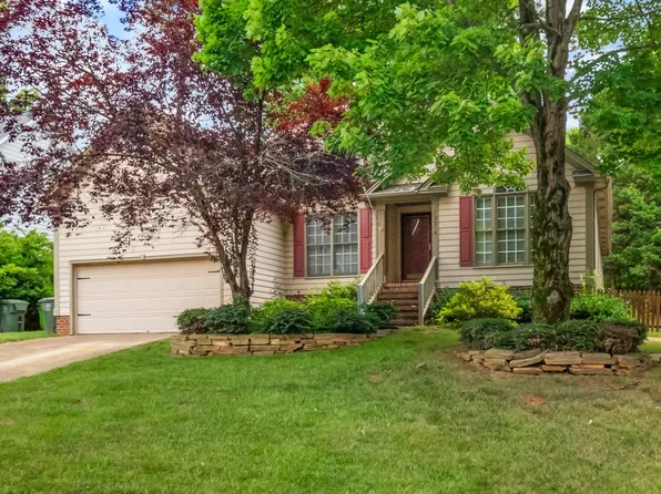 12216 Freemont Ln, Raleigh, NC 27613