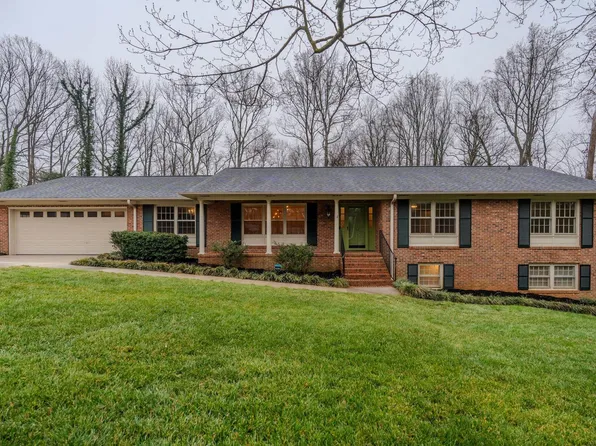 112 Hillsborough Dr, Greenville, SC 29615