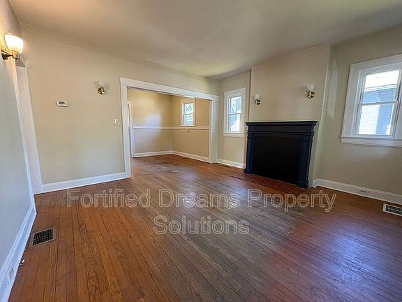 5th image of 2354 N Patterson Ave