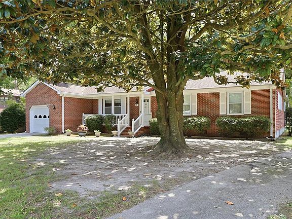 2nd image of 3 Wendell Cir