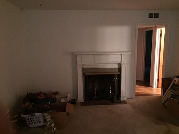 4th image of 5715 Sherman Ave