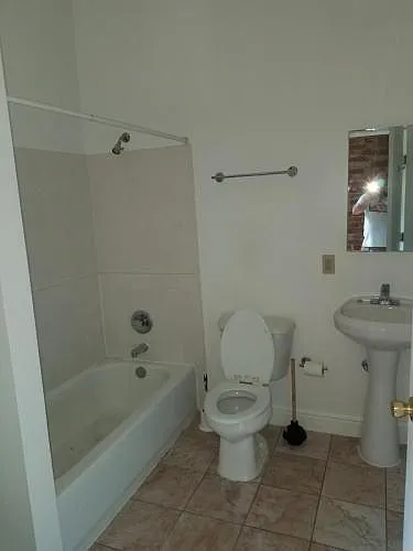 1324 Clay St #4 — Photo 10