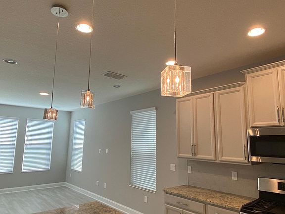 3rd image of 12748 Broadlove Ln