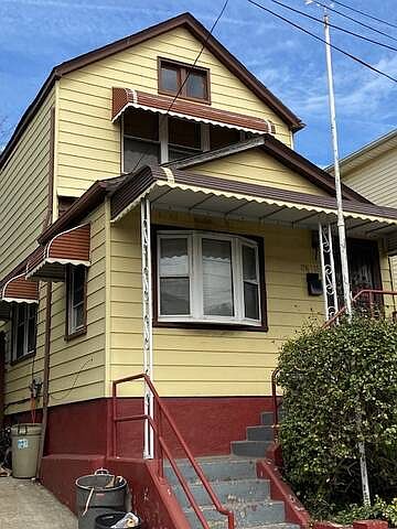 2nd image of 15811 111th Ave