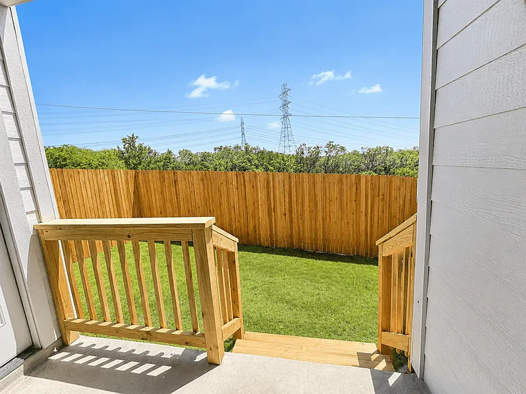 7204 Magnolia Crk #101 — Photo 23