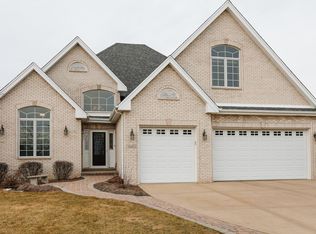16471 Harvest Ln, Lemont, IL 60439
