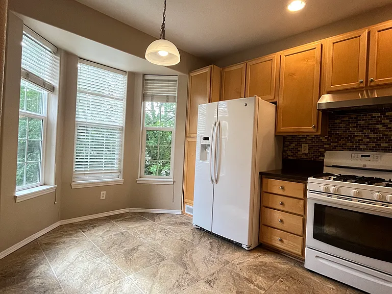 15460 Brianne Ct — Photo 10