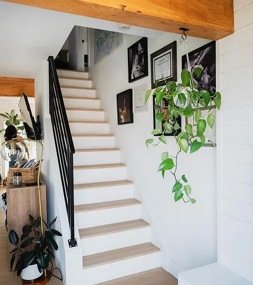 70 Sartori Ave — Photo 3