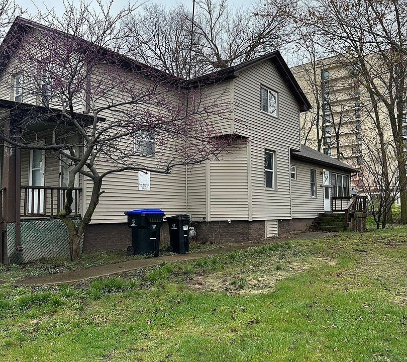 Building Photo 3