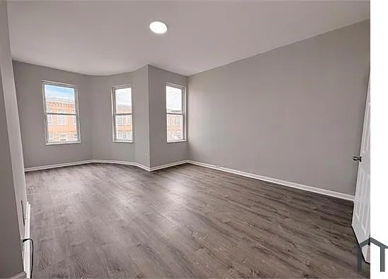 2356 McCulloh St — Photo 9